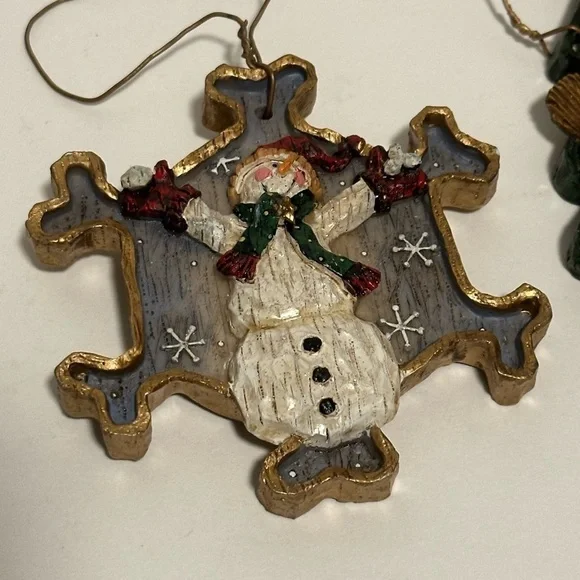 A Collection of 5 Snowman Christmas Tree Ornaments - Picture 7 of 11